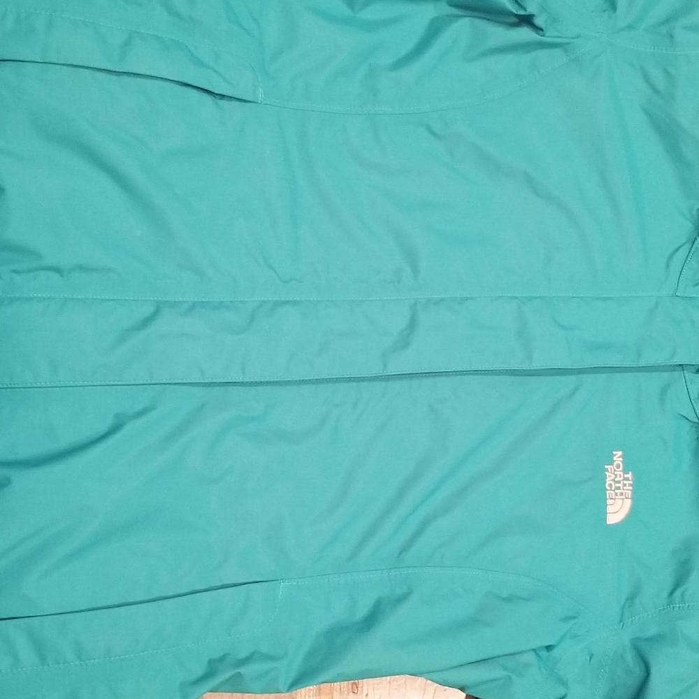 North Face Resolve Jacket - image 4
